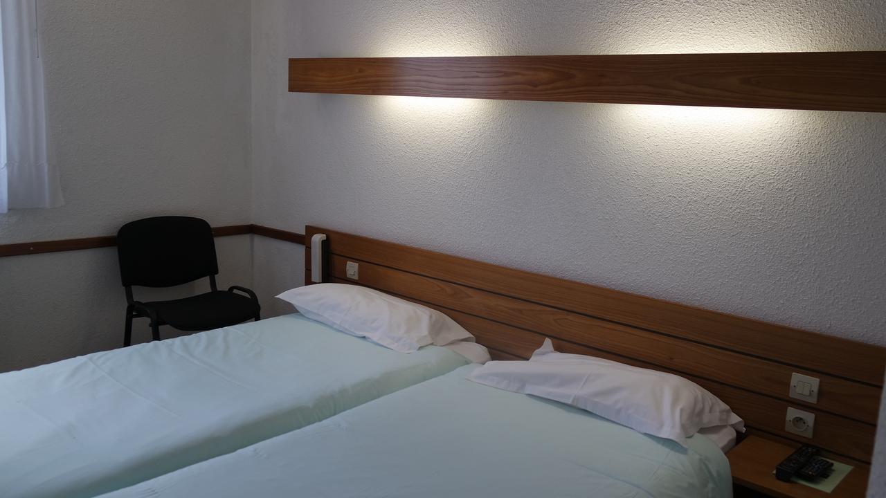 Hotel Le Tulipier Cransac 外观 照片